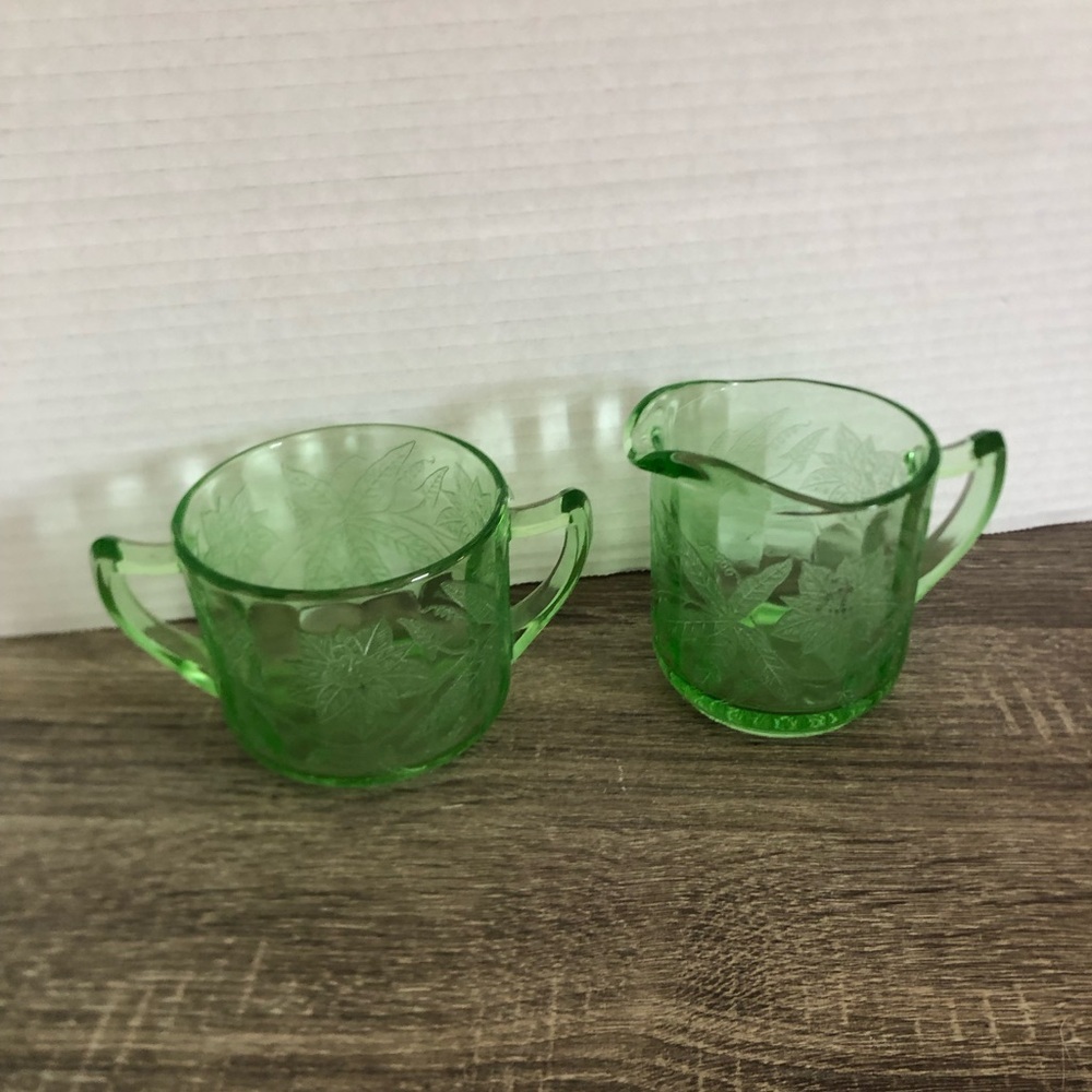 Vtg Janette Poinsettia Uranium Glass Cream and Sugar